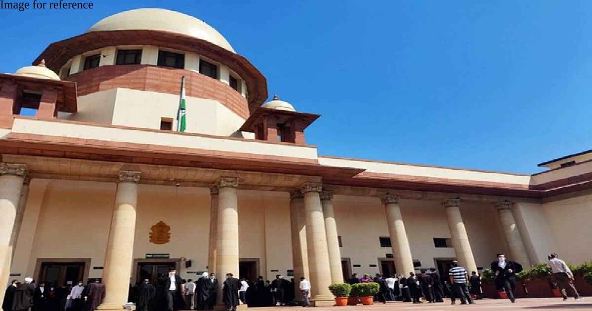 Supreme Court grants interim bail to SP leader Azam Khan